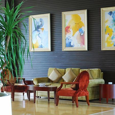 Tienyow Grand Hotel Haikou  Exterior photo